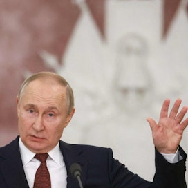 Venäjän presidentin Vladimir Putinin kohtalo ratkaistaan Ukrainan taistelukentillä, sanoo entinen Moskovan suurlähettiläs Réne Nyberg.