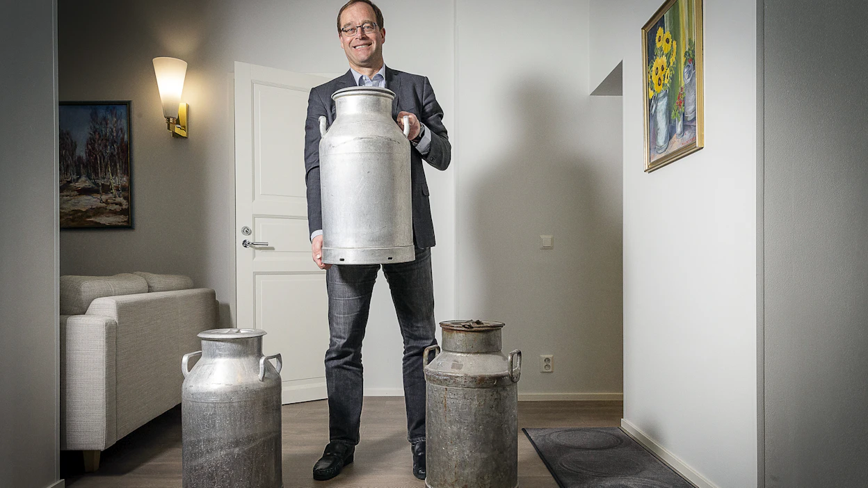 ”Meijerialan MVL on viimeksi joutunut valtakunnansovittelijalle 1977, sen jälkeen olimme 46 vuotta löytäneet ETL:n kanssa ratkaisut omin päin.” MVL:n toiminnanjohtaja Markku Salomaa oli tyytyväinen valtakunnansovittelijan laskuharjoituksiin, joissa sopimuslukot nyt avattiin.