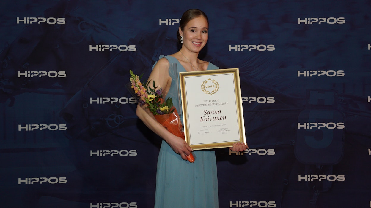 Saana Koivunen ei osannut lainkaan ennakkoon odottaa Vuoden hevosenhoitaja-palkintoa.