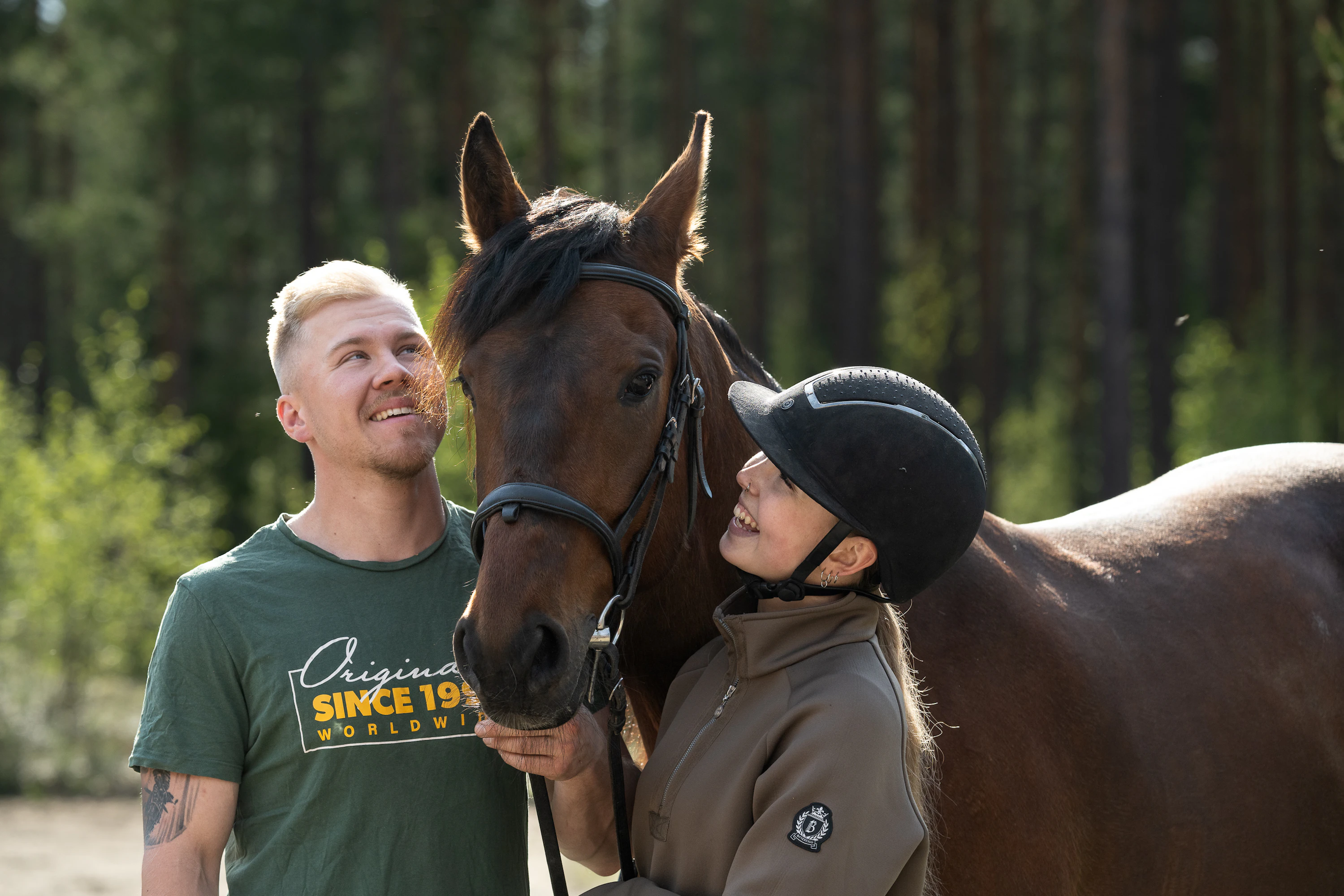 Lämminveriruuna T.Wall’s Nitro on Tommi Törnvallin ja Adaleena Rantakokon ”oman elämän Womanizer”. Parempaa ensimmäistä hevosta ei olisi voinut toivoa, Törnvall kiteyttää. Törnvallin ohjastama ruuna kilpailee maanantaina Kuopion ravien 10. lähdössä.