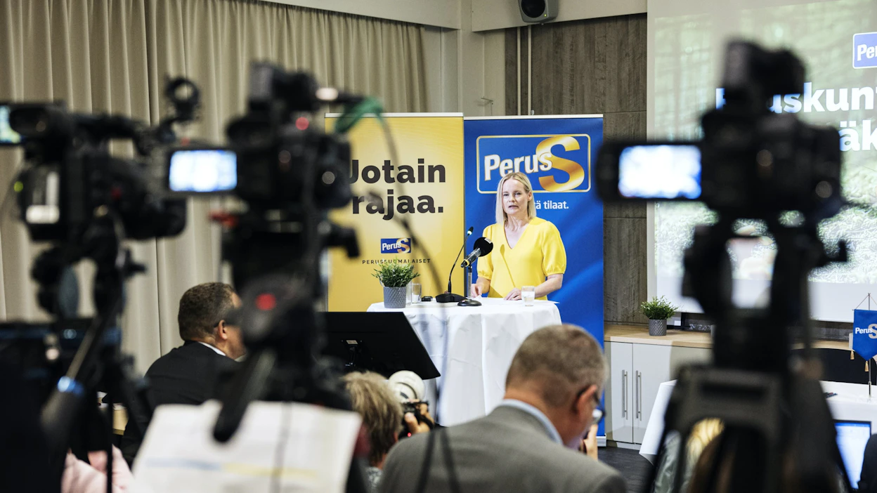 Riikka Purran mukaan olennaista nykyisessä ristipaineessa on se, että hallitus on yhtenäinen. LEHTIKUVA / Roni Rekomaa.
