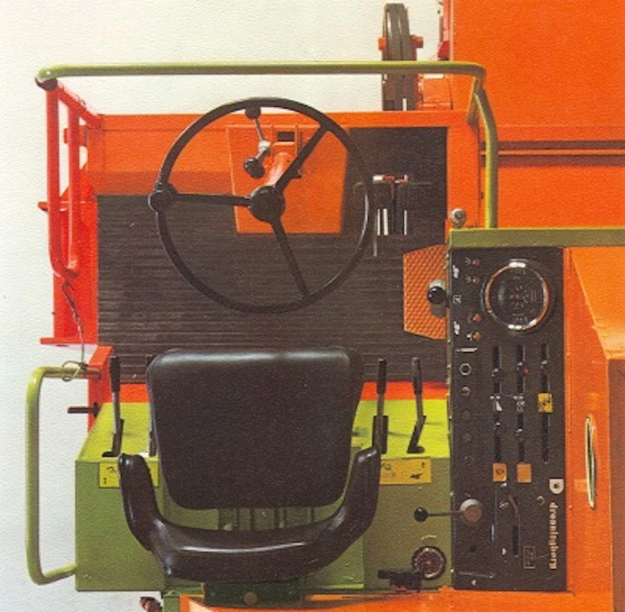 76Dronningborg2250ohjaamo