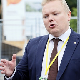 Maa- ja metsätalousministeri Antti Kurvinen uskoo, että Suomi pystyy vaikuttamaan vireillä olevaan metsälainsäädäntöön EU:ssa.