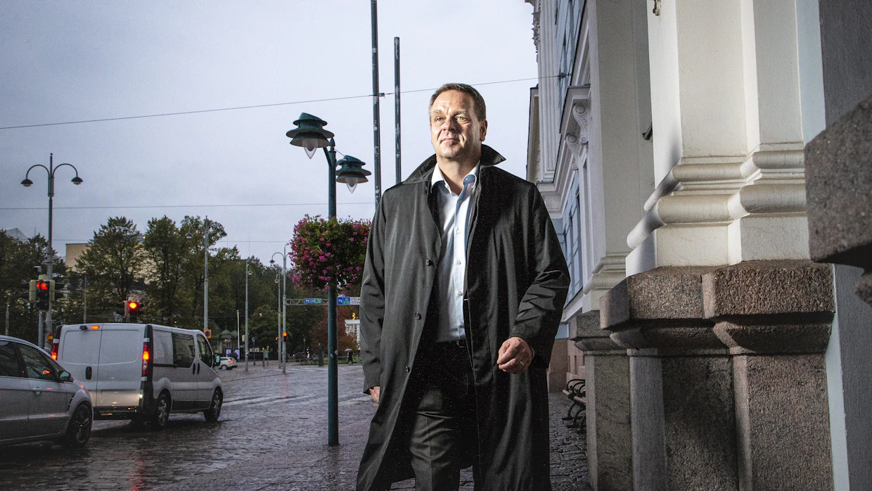 Olympiakomistean puheenjohtaja Jan Vapaavuori<strong id="strong-83aae96af48bc0debd913c27b0b9fef7"> </strong>ei ole vielä päättänyt, pyrkiikö hän uudelle nelivuotiskaudelle.
