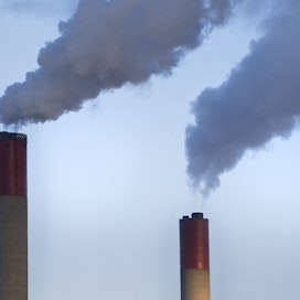 Kirjoittaja arvioi, että Suomestakin löytyy yrityksiä, jotka haluavat ostaa päästöilleen kompensaatioita.