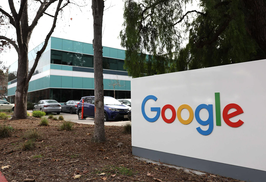 Googlen emoyhtiön Alphabetin liikevaihto ja tulos jäivät markkinoiden odotuksista viimeisellä vuosineljänneksellä. LEHTIKUVA/AFP.