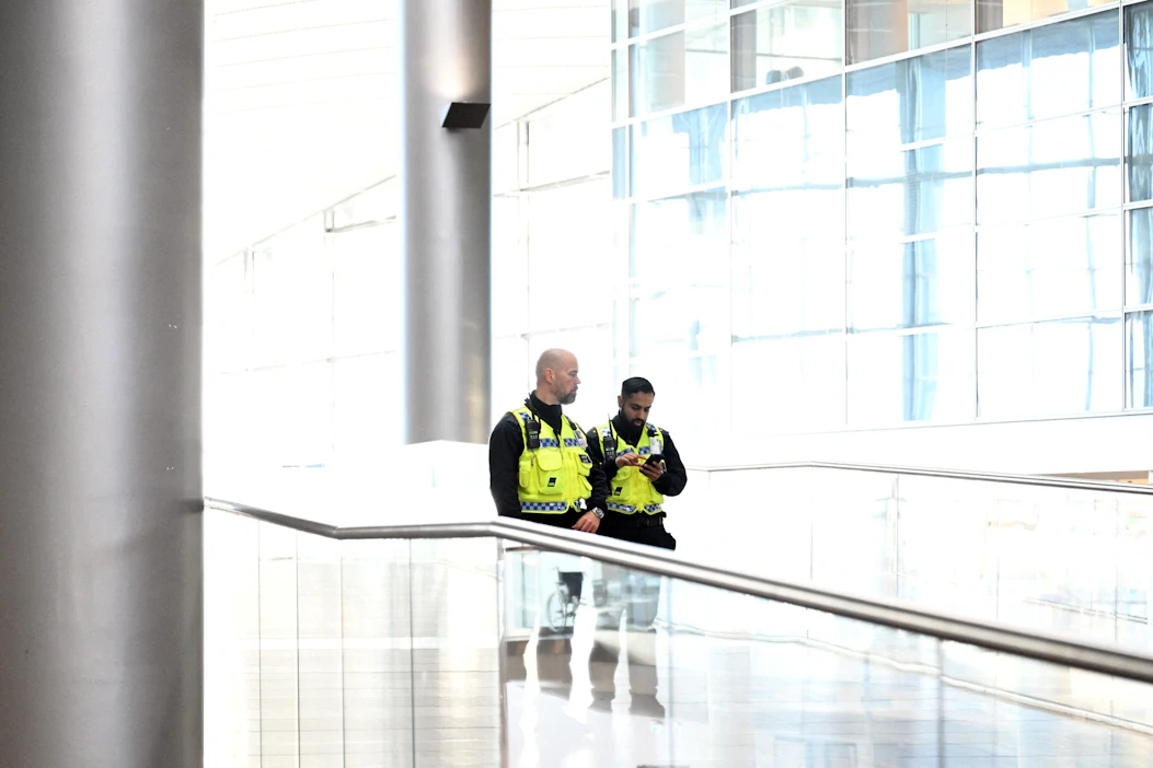 Kööpenhaminan lentokenttä suljettiin maanantaina noin kolmeksi tunniksi droonien vuoksi. LEHTIKUVA/AFP.