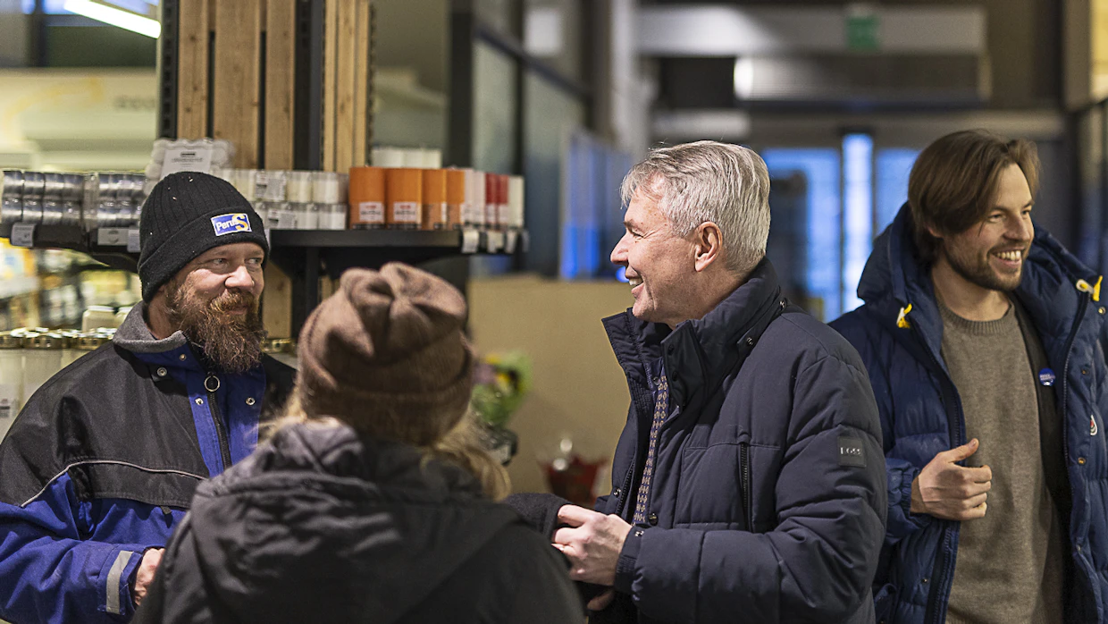 Presidenttiehdokas Pekka Haavisto on kampanjoinut ahkerasti ympäri Suomea. Hänet kuvattiin Imatralla.