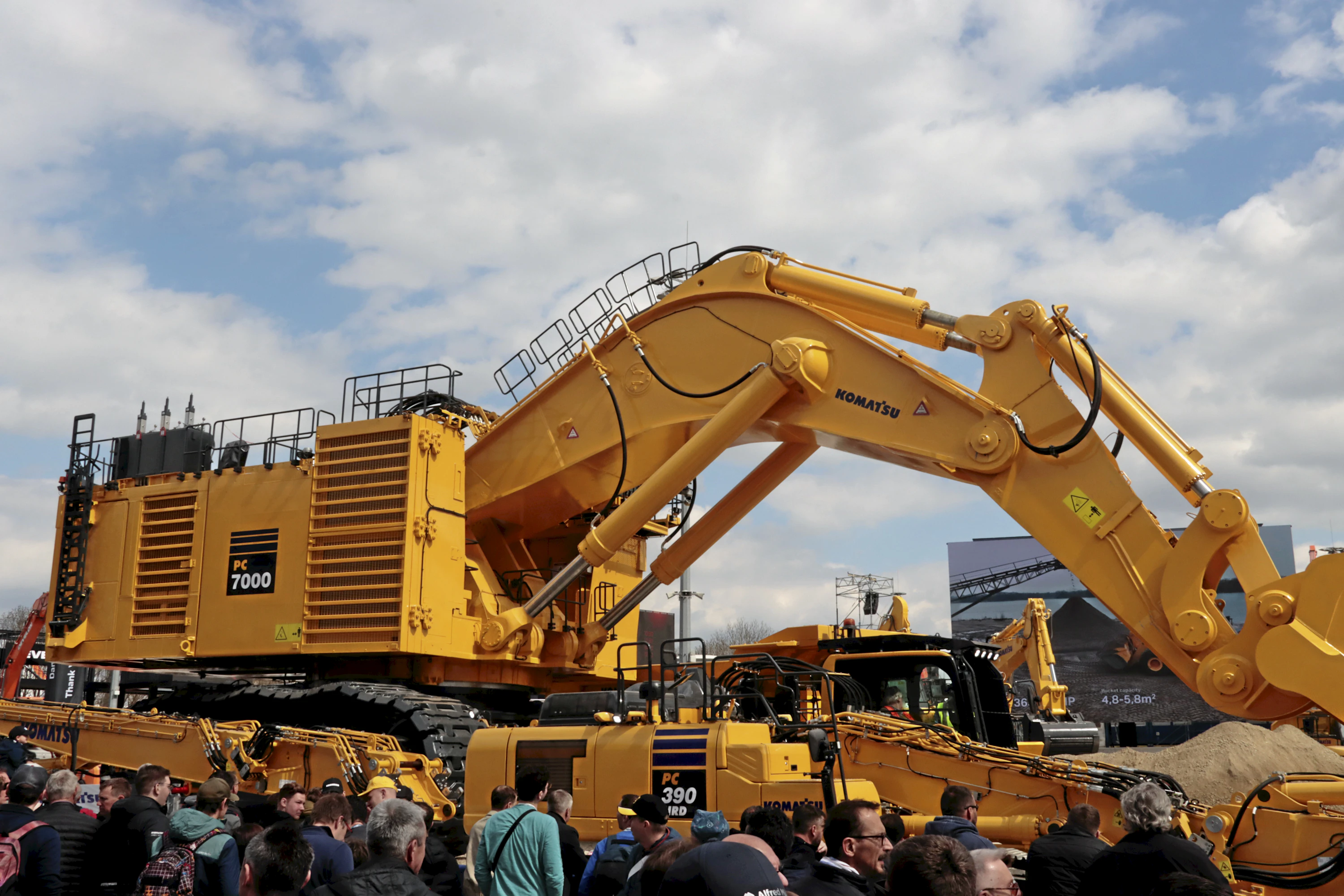 Bauma-näyttely ylitti odotukset sekä kävijämäärän että näytteilleasettajien määrän perusteella. Odotukset rakentamiselle näyttävät olevan viriämässä koko Euroopassa.