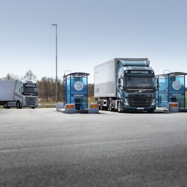 Volvon päivitetyn biokaasua käyttävän kuorma-automalliston toimintamatka on enimmillään 1 000 kilometriä. Myös kaasun tankkausverkko laajenee jatkuvasti niin Suomessa kuin muualla Euroopassa.
