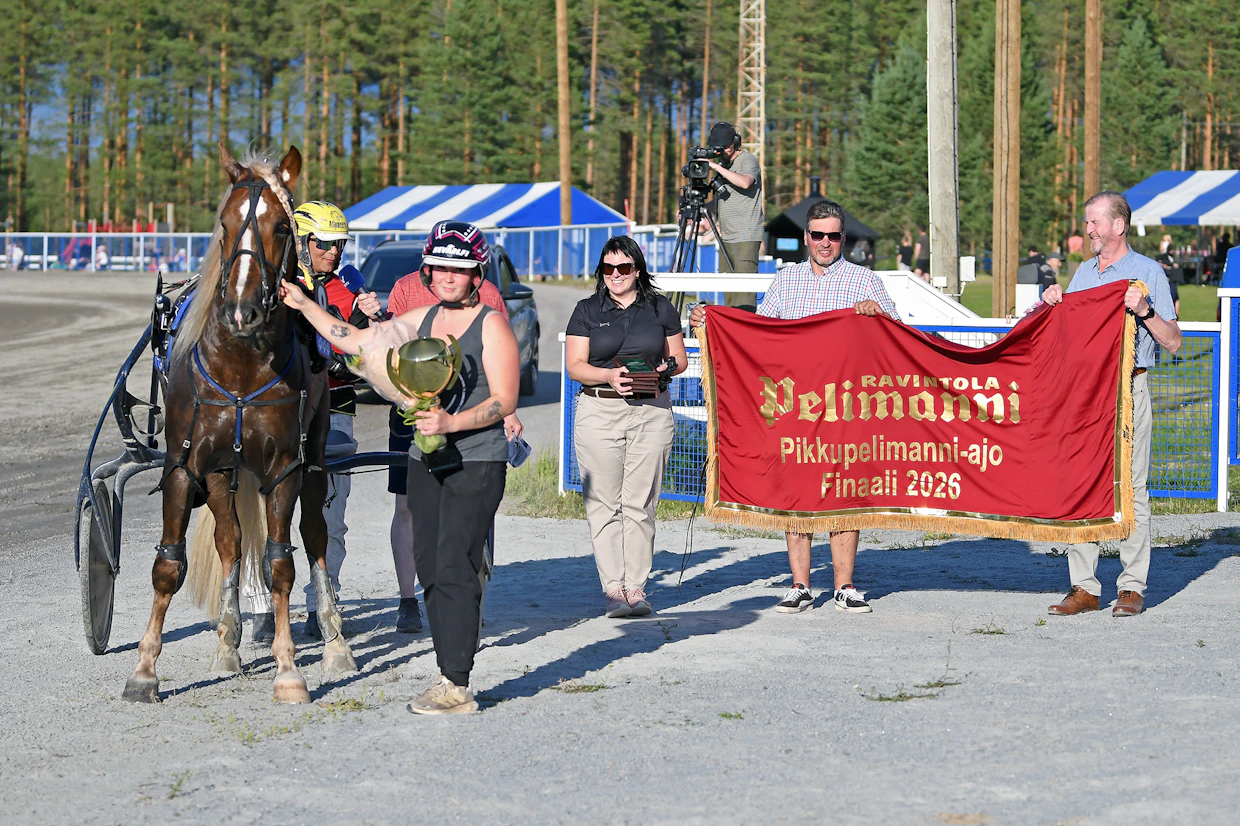 Marian Myrskyn tuoma Pikkupelimanni-ajon voitto oli jo neljäs perättäinen Henri Bollströmille ohjastajana.