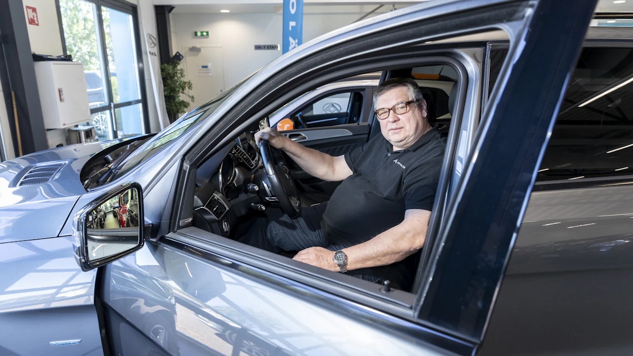 Jari Kulmalan mukaan autokaupan rahoitus on muuttunut, tuskin kukaan käyttää enää käteistä.