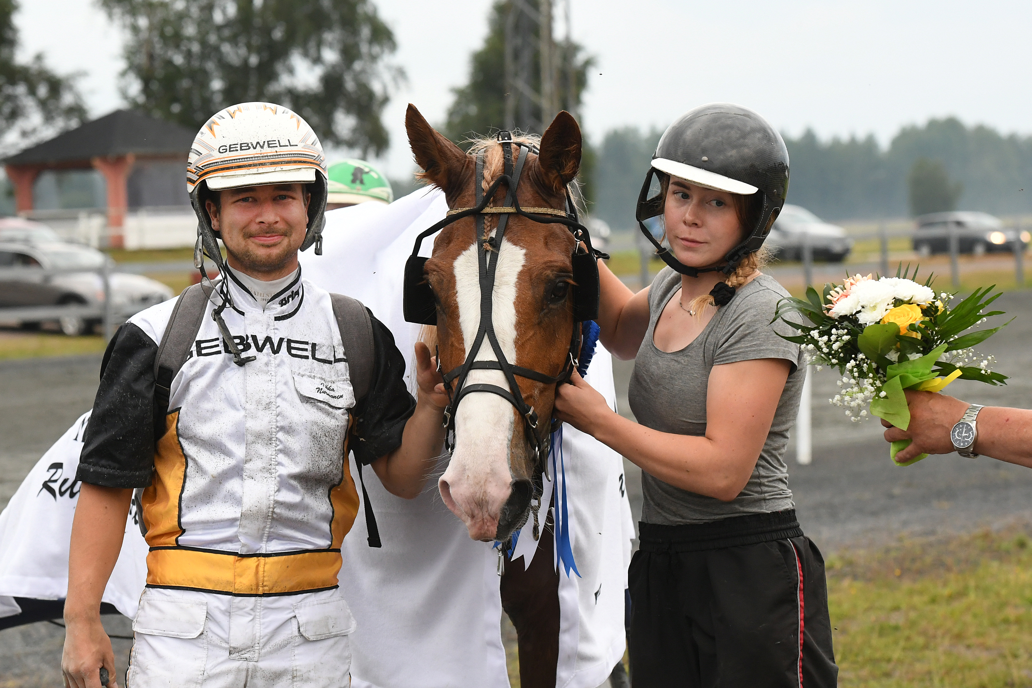 Katariina Nurmonen sai juhlia viime elokuussa Stallonen kanssa Ruunaruhtinas -voittoa Ylivieskassa. Ruunan ohjissa oli hänen veljensä Iikka Nurmonen.