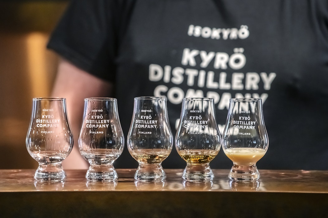 Kyrö Distillery on Manner-Euroopan viskitalojen ykkönen – The Drinks  International rankkaa 50 maailman parasta viskinvalmistajaa - Ruoka -  Maaseudun Tulevaisuus