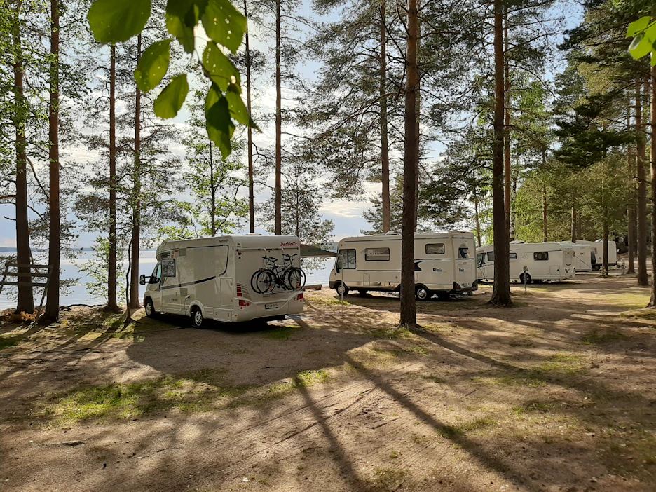 Suomalaisen leirintämatkailun toivotaan houkuttelevan jatkossa yhä enemmän myös ulkomaisia matkailijoita.