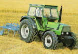 Deutz-Fahr kuuluu vanhimpiin merkkeihin, ensimmäinen saksalainen traktori, bensakäyttöinen Deutz Pfluglokkomotive, valmistui v. 1907. Merkki vaihtui Deutz-Fahriksi v. 1981, sadonkorjuukoneita ja aiemmin myös traktoreita tuottanut Fahr oli siirtynyt kokonaan Deutzin omistukseen 6 vuotta aiemmin. Vuonna 1995 Deutz-Fahrista tuli osa Same-konsernia.