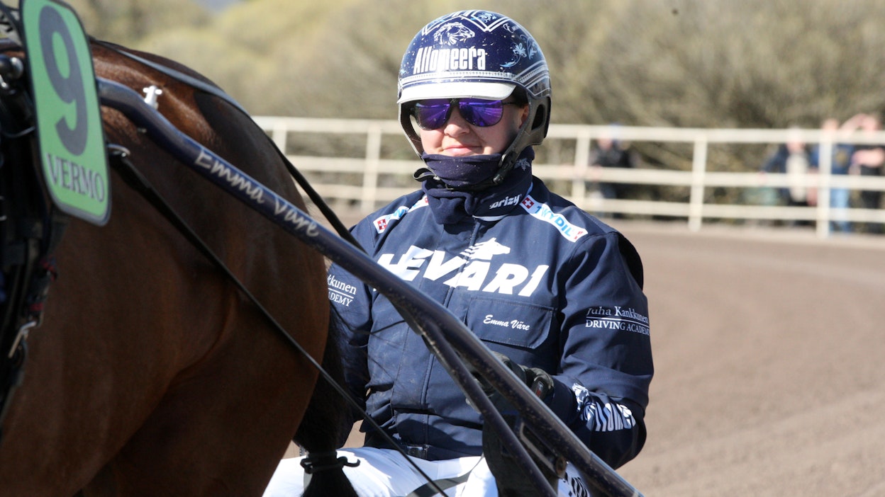 Emma Väre on Stonecapes Victorin valmentaja.