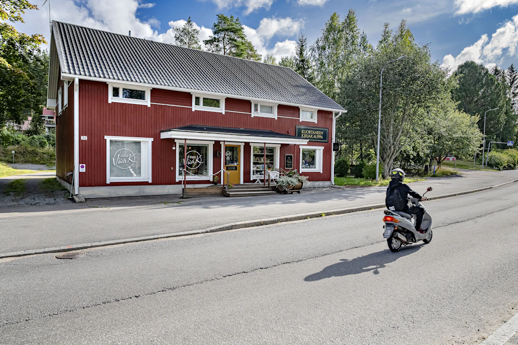 Poliisi muistuttaa mopoiljoita siitä, että pakeneminen ei kannata. Kuvituskuva.