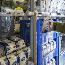 Euroopassa maidon hintaa laskee tuotannon kasvu. Samaan aikaan kysyntä on heikentynyt.