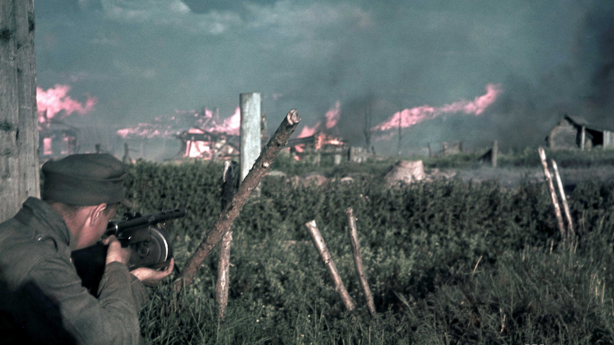 Jatkosotaa pidetään jatkona talvisodalle. Hyökkäysvaiheessa otettiin talvisodassa menetetyt alueet melko nopeasti nopeasti takaisin korkojen kera.