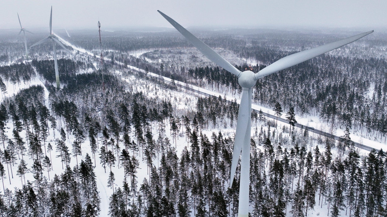 Sää on avaintekijä sähkön riittävyyden suhteen. Lehtikuva / Vesa Moilanen.