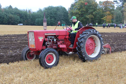 McCormick International 624 -traktoriin sai lisävarusteena Agriomatic S -vaihteiston, joka toimi hydraulisena pikavaihteena ja suunnanvaihtajana.