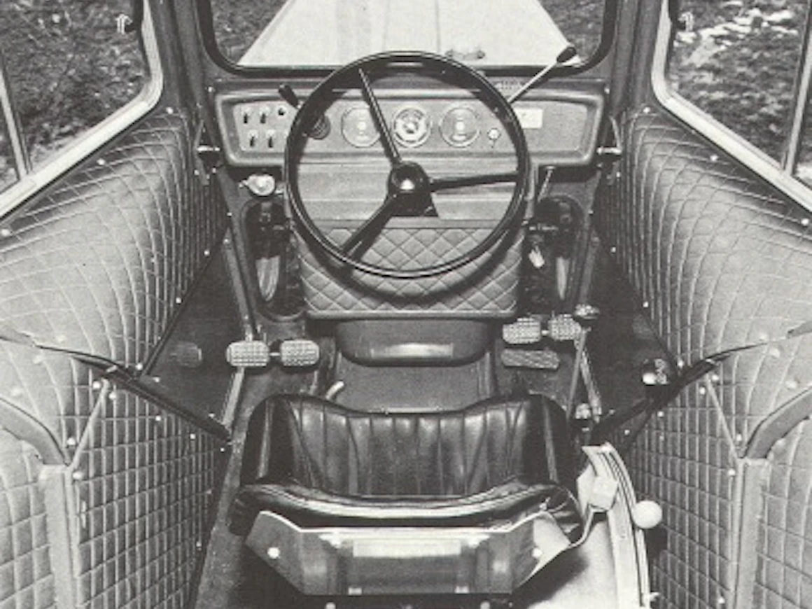 69Valmet900ohjaamo