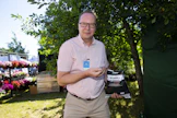 Biohiili lisättynä lantaan tai kompostiin on tehokkain tapa parantaa maan hyvinvointia ja tuottavuutta, sanoo Markku Suutari.