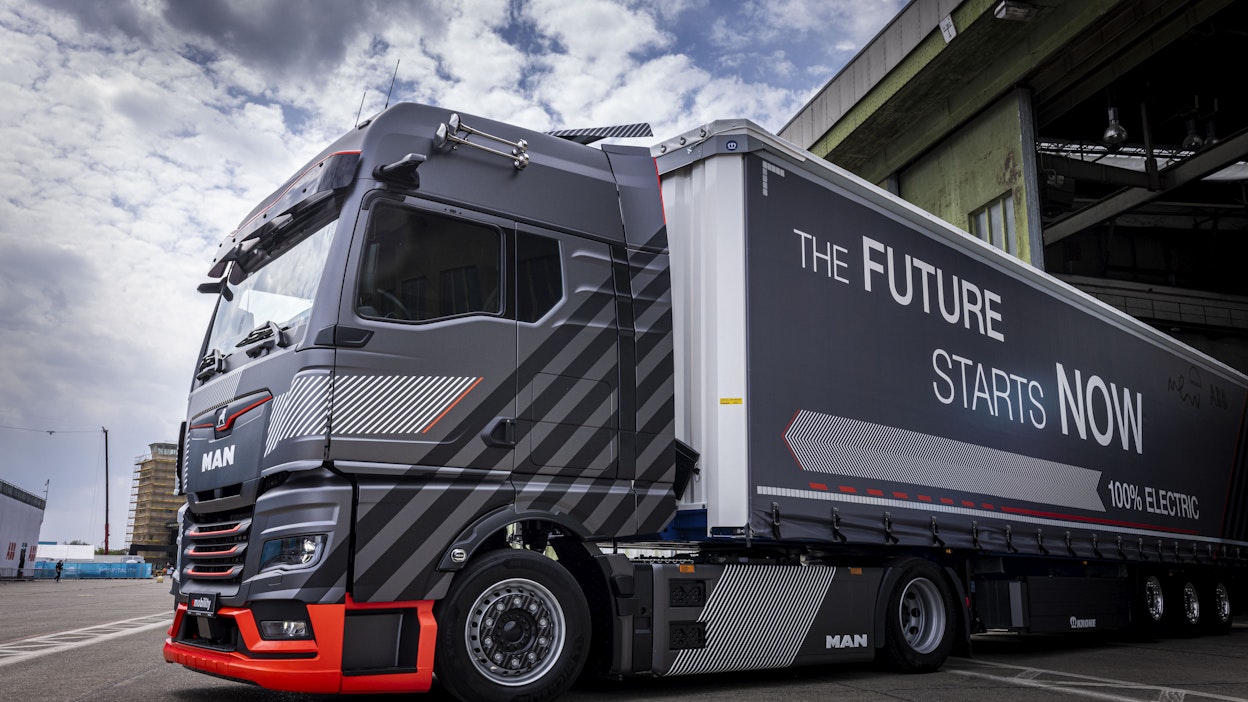 MAN e Truck kuorma-auto on esitelty ja tuotantolinjalta on valmistunut 20 prototyyppimallia. Sarjatuotanto käynnistyy ensi vuonna ja markkinoille auto tulee vuonna 2024.
