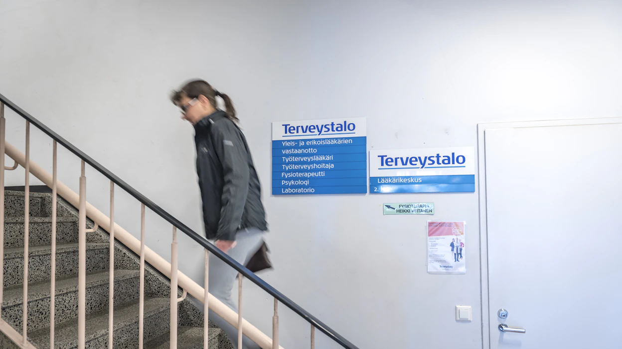Yksityisellä lääkärinvastaanotolla käynti maksoi viime vuonna keskimäärin 84 euroa ilman palvelumaksuja. Kuvituskuva.