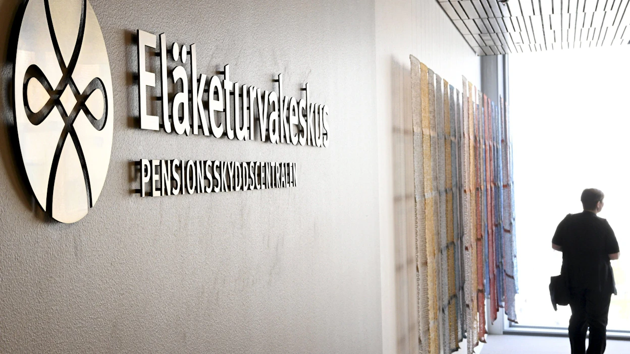 Eläketurvakeskuksen tutkimuksen mukaan yleisintä pienituloisuus on yksin asuvilla, etenkin alle 55-vuotiailla. LEHTIKUVA / MARKKU ULANDER.