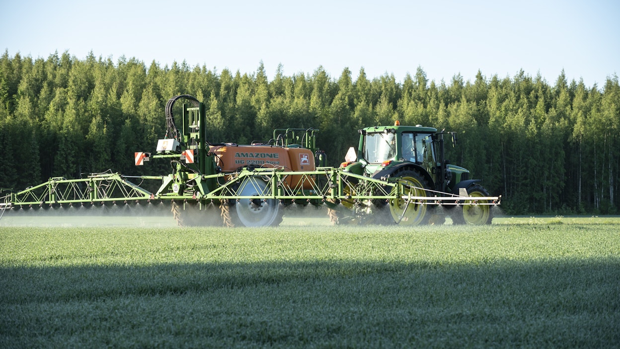 Komission asetusesitys kasvinsuojeluaineiden kestävästä käytöstä maataloudessa on Suomelle monin tavoin epäoikeudenmukainen. 