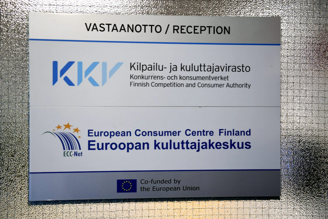Neljä elinkeinoelämän keskeistä järjestöä on toimittanut kiireellisen toimenpidepyynnön Kilpailu- ja kuluttajavirastolle (KKV) hyvinvointialueiden suorahankinnoista, joita järjestöt pitävät hankintalain vastaisina. Kuvituskuva. LEHTIKUVA / Martti Kainulainen.