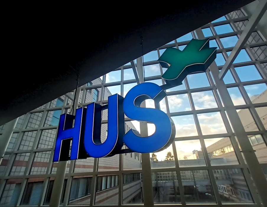 Muun muassa Hus-yhtymä määrättiin saattamaan kiireettömään erikoissairaanhoitoon pääsy lainmukaiseksi huhtikuun loppuun mennessä. LEHTIKUVA / Timo Jaakonaho.