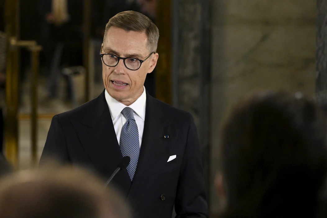 Presidentti Alexander Stubb tapasi mediaa valtiopäivien avajaisissa Eduskuntatalossa keskiviikkona. LEHTIKUVA / Heikki Saukkomaa.