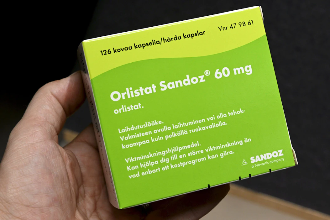 Yksi lihavuuden hoitoon tarkoitetuista tablettilääkkeistä on orlistaatti, joka vähentää rasvan imeytymistä. LEHTIKUVA / HEIKKI SAUKKOMAA.