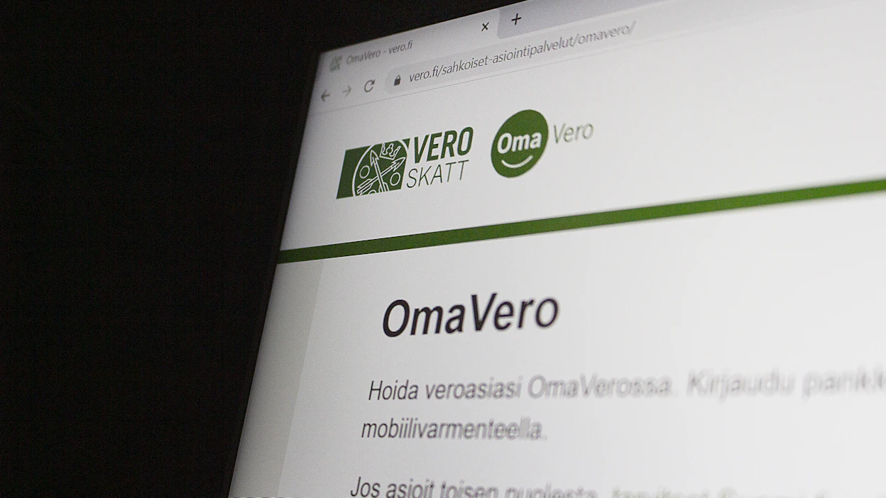 Osa etenkin suuremmista työnantajista raportoi hyvin tarkkaan erilaiset kertaluonteiset tulot, mutta osalla pienemmistä työnantajista raportointi ei ole niin tarkkaa.