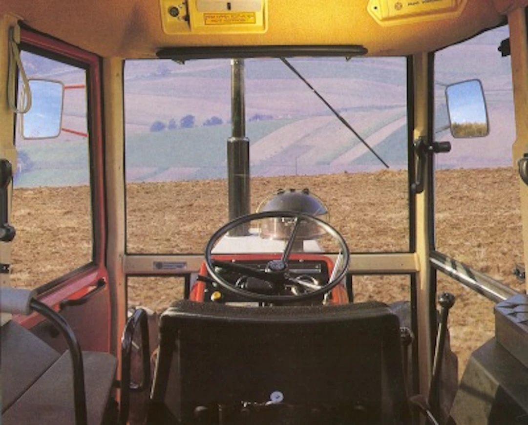 82Steyr8120ohjaamo