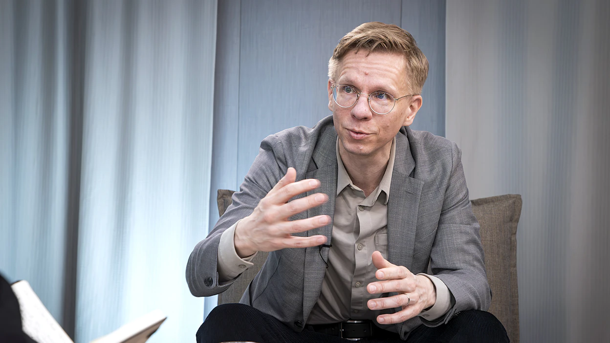 Ylen uutis- ja ajankohtaistoiminnan vastaava päätoimittaja Panu Pokkinen MT Liven vieraana.