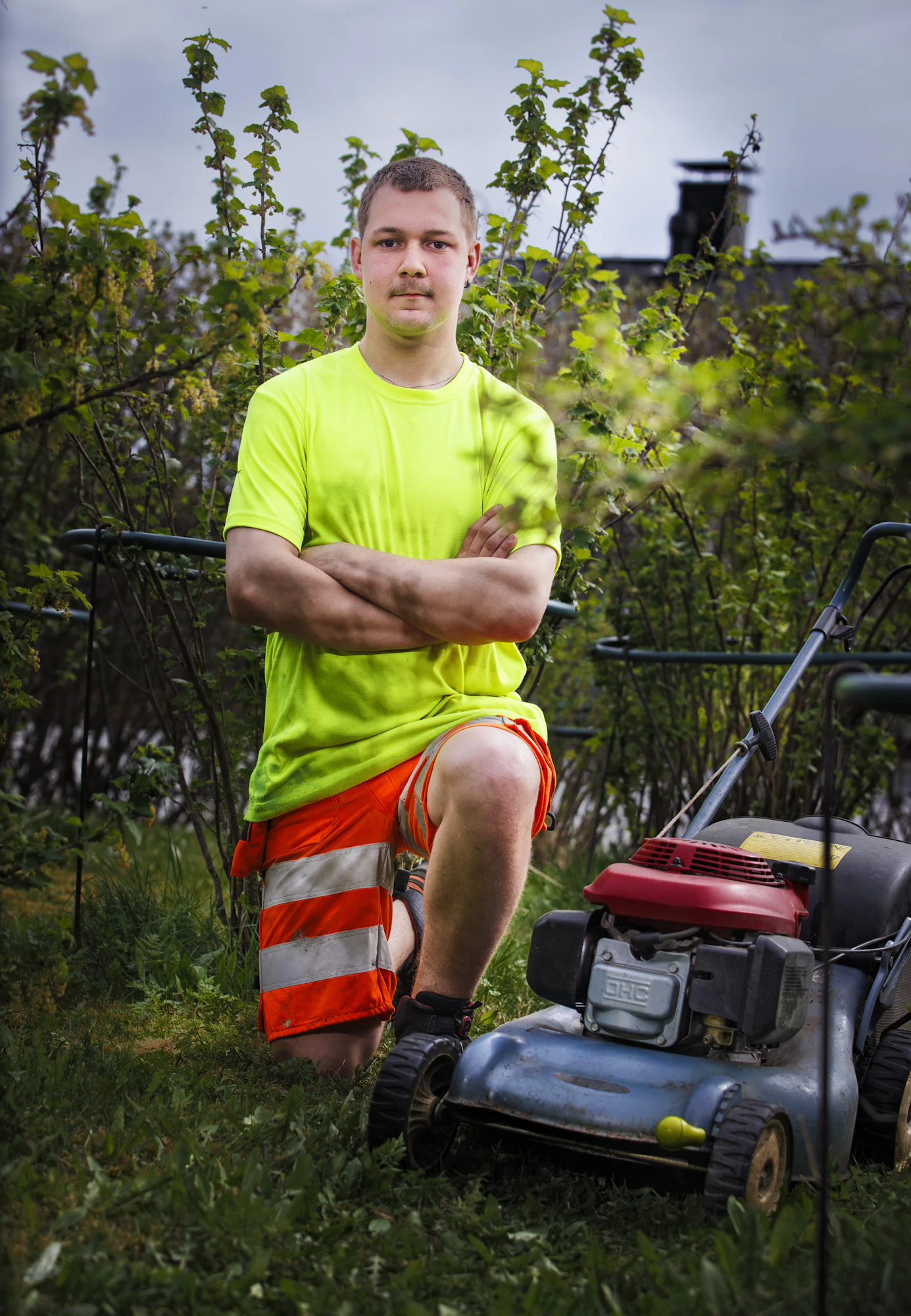 Eetu Pesonen suunnittelee työuraa maataloudessa. Hänen mottonaan on, että hommat tehdään kun on sovittu.