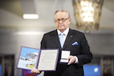 Presidentti Ahtisaaren kuolema on kerännyt runsaasti kommentteja ja surunvalitteluja pikaviestipalvelu X:ssä. Arkistokuva. LEHTIKUVA / Martti Kainulainen. 