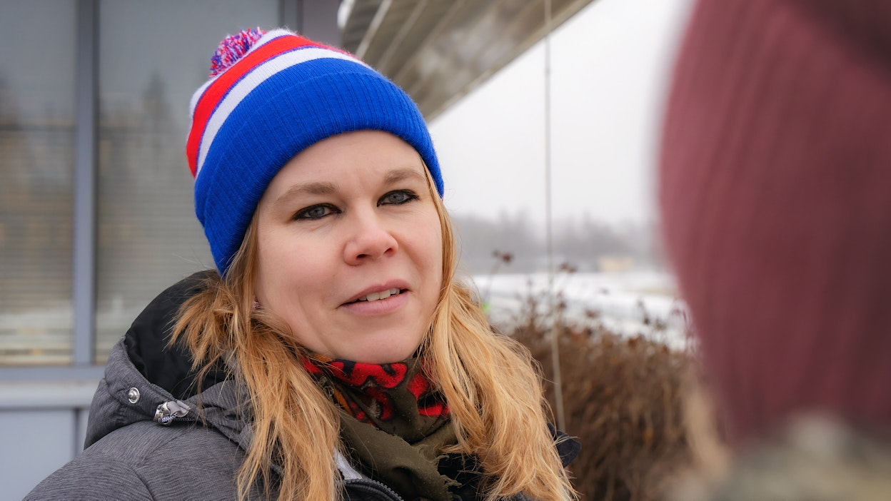 Marjo Väisänen iloitsee Linnunlahden osaavasta ja yhteistyökykyisestä porukasta.