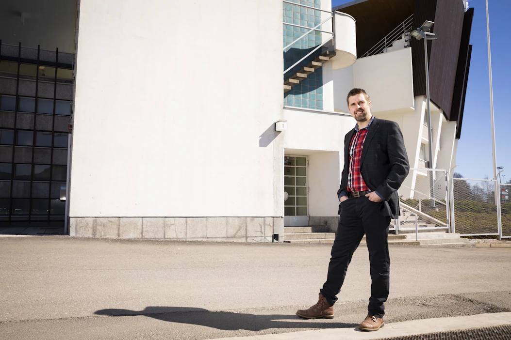”Olen humoristisesti sanonut, että toivottavasti lapseni ei rupeaisi heittämään keihästä, vaan valitsisi jonkin muun lajin. Kun keihäänheitto jäi, olen nukkunut yöni kivuttomasti”, syksyllä 2021 uransa lopettanut Antti Ruuskanen kertoo,