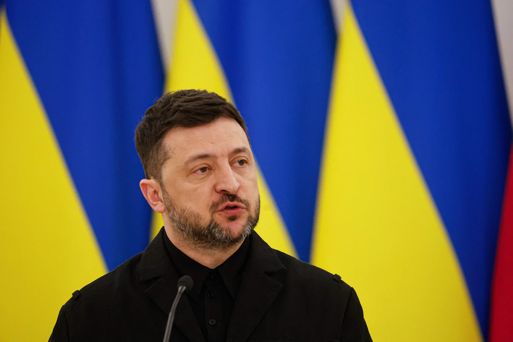 FT:n virkamieslähteiden mukaan Ukrainan presidentti Volodymyr Zelenskyi aikoisi ilmoittaa vaaleista 24. helmikuuta. Yhdysvaltain hallinto on lehden mukaan painostanut Ukrainaa asiassa. LEHTIKUVA/AFP.