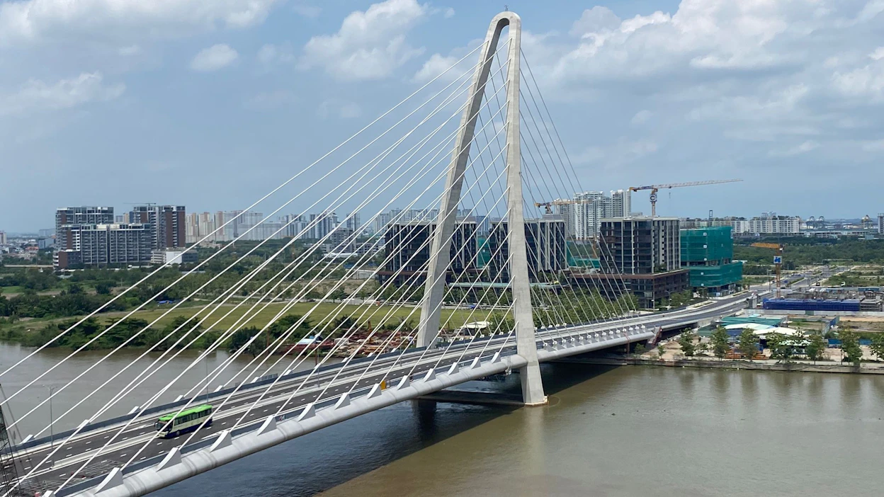 Suunnittelu ja tietomallien hyödyntäminen ovat suomalaisen rakennusosaamisen vientiosaamista. Vietnamin Ho Chi Minhissä Saigon-joen ylittävä Thu Thien 2 -silta on WSP Finlandin käsialaa.