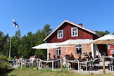 Viime kesänä Nauvosta oli lähes mahdotonta löytää yösijaa. Nyt matkailijoita on saarella huomattavasti vähemmän.