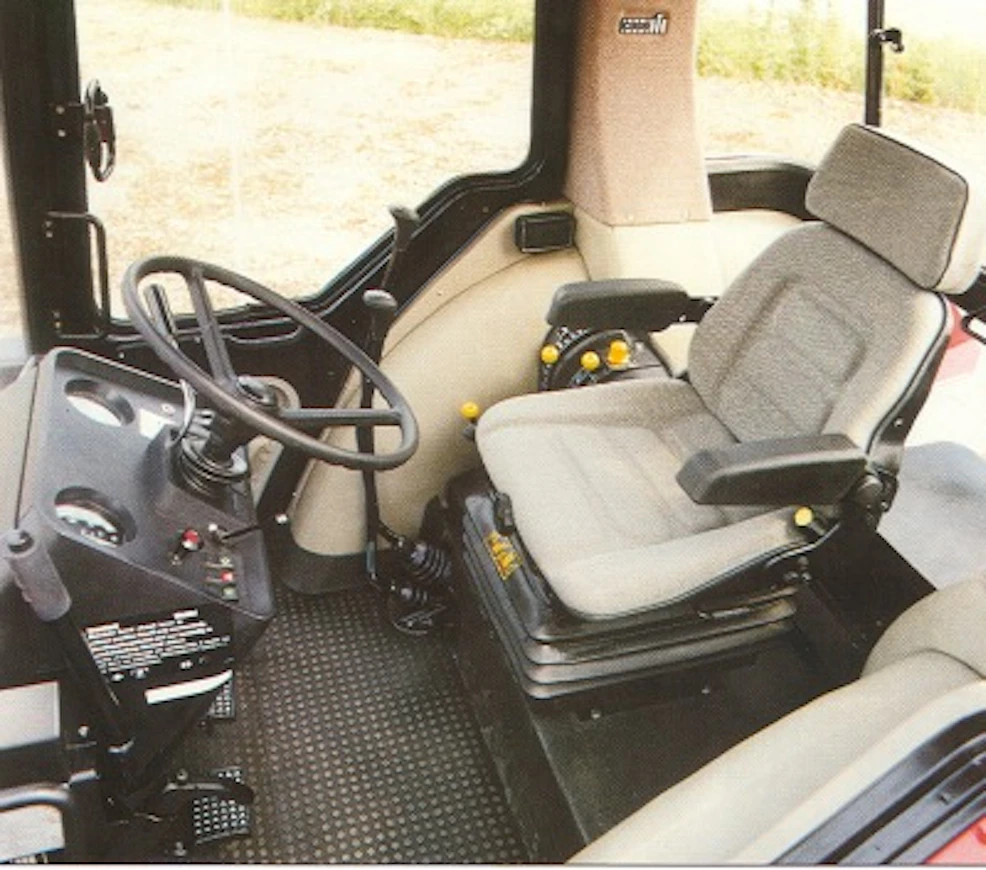 86CaseIH844ohjaamo
