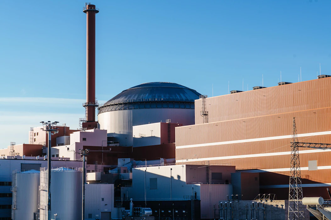 UPM omistaa vajaan kolmasosan Olkiluodon ydinreaktoreista. Se on yhteensä runsaat 1 000 megawattia ydinvoimatehoa. Energialiiketoiminta tekee merkittävän osuuden UPM:n tuloksesta. Kuvassa Olkiluoto 3.