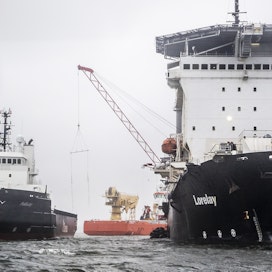 Balticconnector-kaasuputkea laskettiin mereen Inkoossa toukokuussa 2019.