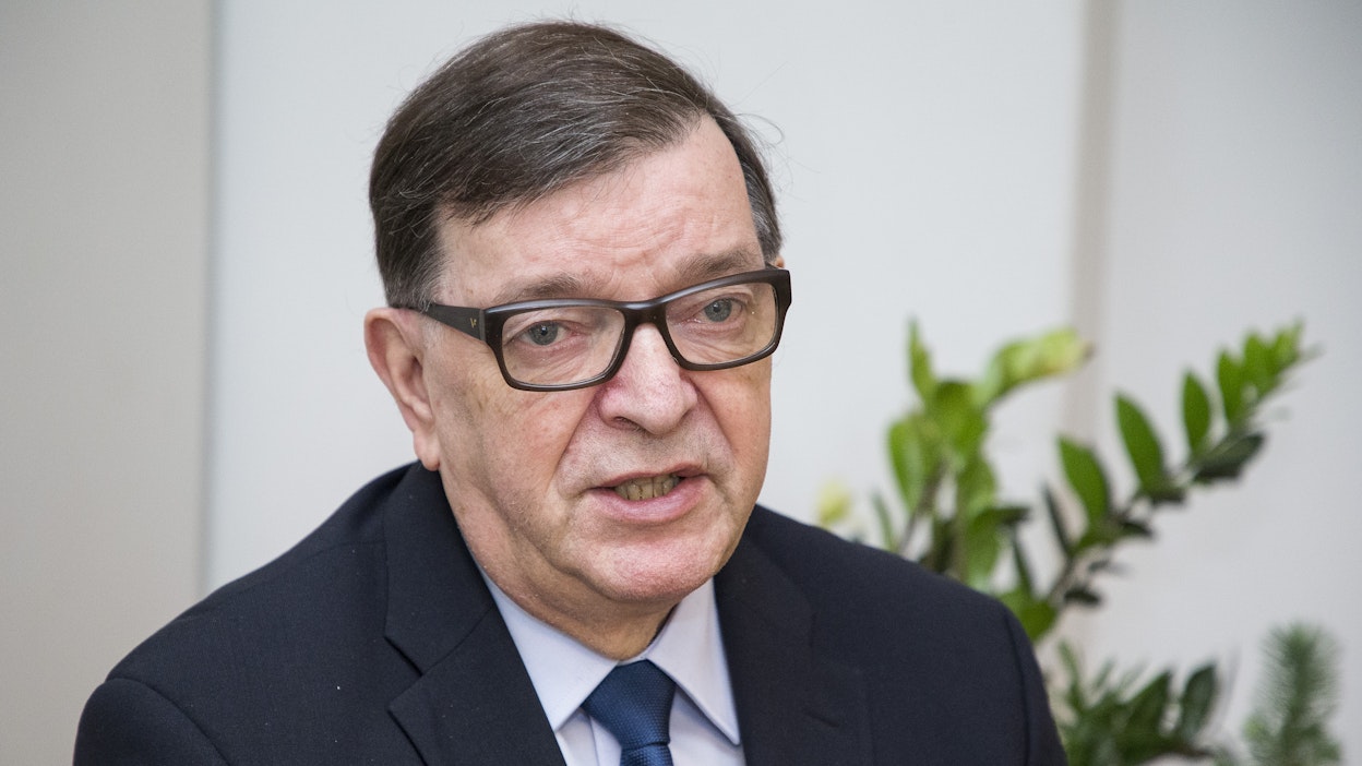 Paavo Väyrynen nimettiin keskustan Peräpohjolan piirin eduskuntavaaliehdokkaaksi maanantaina.